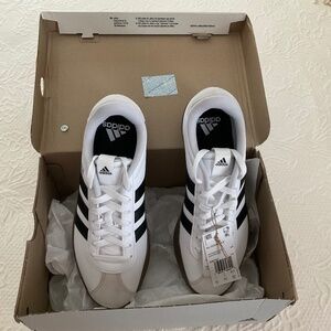 Adidas VL Court women’s skateboard shoes